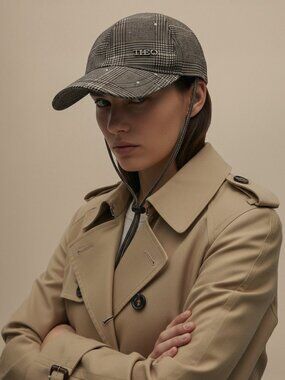 Theo The Label Eudora Petasos Messenger Cap One Size